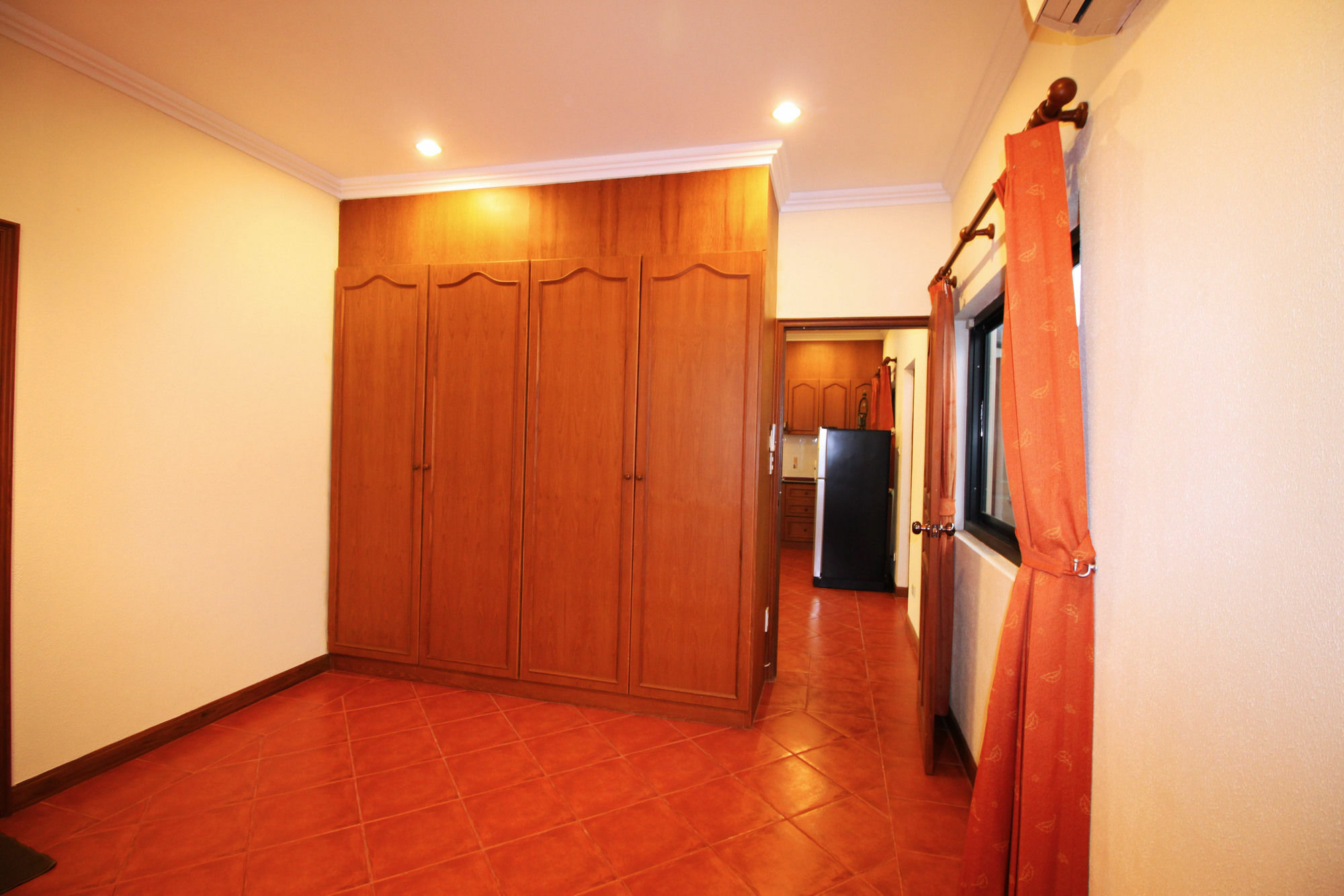 Cosy Beach Pool Villas By Pattaya Sunny Rentals Exterior foto